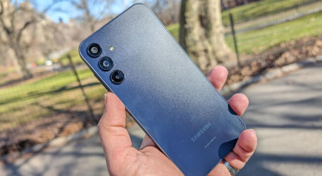 Este Samsung tiene gran potencial para convertirse en un teléfono gamer. Este Samsung tiene gran potencial para convertirse en un teléfono gamer.