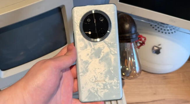 Este celular chino se alza como una de las grandes sorpresas en la gama media de 2025. Este celular chino se alza como una de las grandes sorpresas en la gama media de 2025.