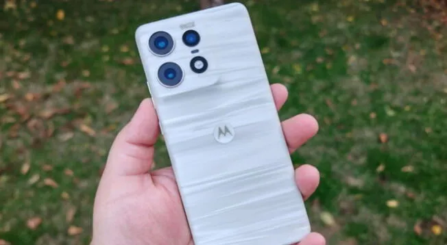 Este poderoso Motorola es para los que quieren un gama alta a bajo costo. Este poderoso Motorola es para los que quieren un gama alta a bajo costo.