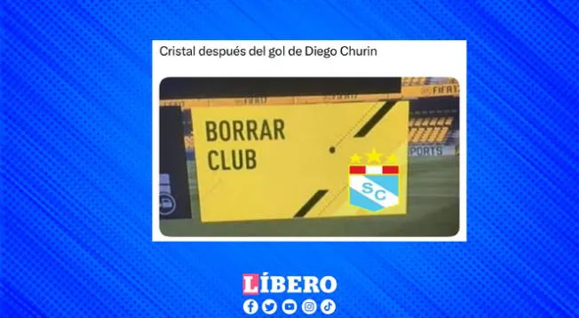Cristal perdió ante la U y los hinchas cremas se burlan del equipo celeste. Cristal perdió ante la U y los hinchas cremas se burlan del equipo celeste.