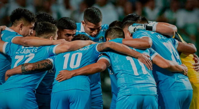 Sporting Cristal se pronunció ante hinchas para tomar radical medida. Sporting Cristal se pronunció ante hinchas para tomar radical medida.