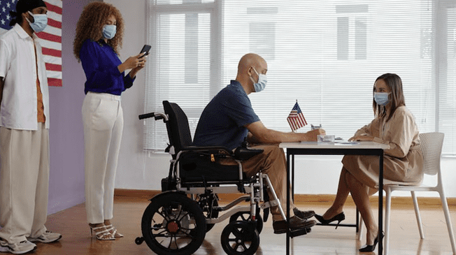 Este programa identifica condiciones que cumplen los requisitos para beneficios del Seguro Social, como ciertos tipos de cáncer y trastornos cerebrales en adultos, entre otros. Este programa identifica condiciones que cumplen los requisitos para beneficios del Seguro Social, como ciertos tipos de cáncer y trastornos cerebrales en adultos, entre otros.