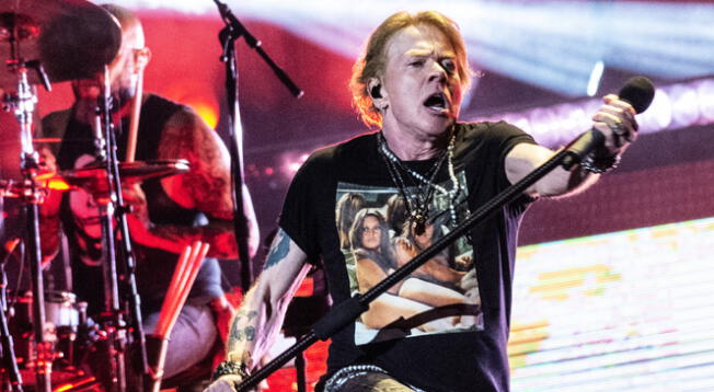 Axl Rose, cantante de la banda estadounidense de hard rock Guns N' Roses, se presenta en Copenhague. Axl Rose, cantante de la banda estadounidense de hard rock Guns N' Roses, se presenta en Copenhague.