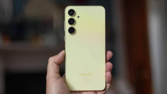 El Galaxy A55 5G es uno de los mejores teléfonos de gama media y ha superado al Galaxy A56 de 2025. Conoce su destacada ficha técnica. El Galaxy A55 5G es uno de los mejores teléfonos de gama media y ha superado al Galaxy A56 de 2025. Conoce su destacada ficha técnica.