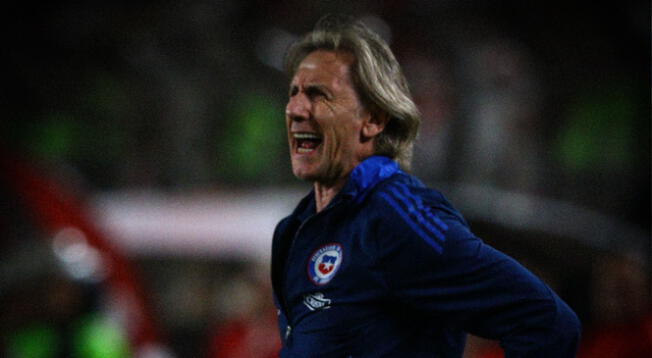 Ricardo Gareca sigue recibiendo duras críticas en Chile. Ricardo Gareca sigue recibiendo duras críticas en Chile.
