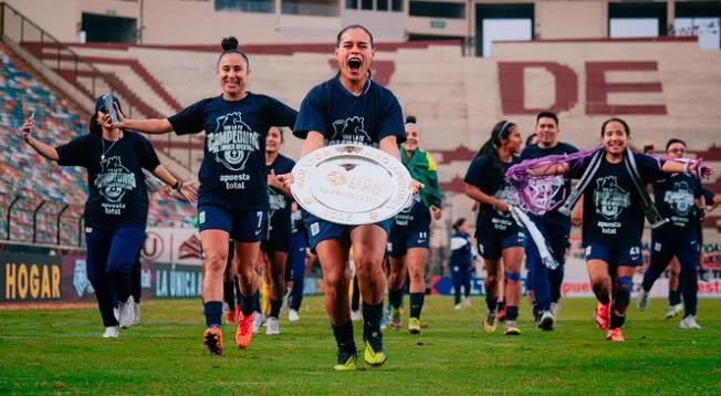 Alianza Lima femenino celebró el título del Torneo Apertura en el Estadio Monumental. Alianza Lima femenino celebró el título del Torneo Apertura en el Estadio Monumental.