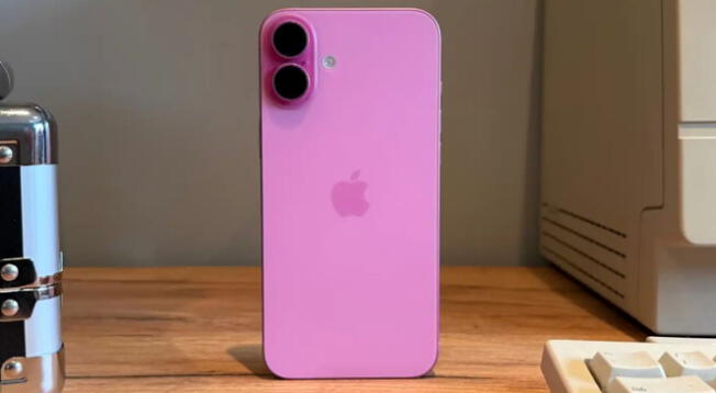 Este celular tiene una pantalla enorme con cámaras profesionales. Este celular tiene una pantalla enorme con cámaras profesionales.