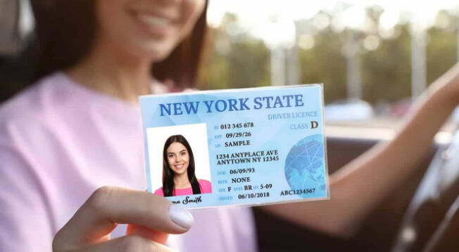 Si tienes 16 años o más, solicita tu licencia de conducir en Nueva York. Si tienes 16 años o más, solicita tu licencia de conducir en Nueva York.