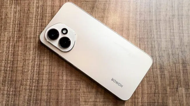 El Honor 400 5G es el nuevo gama media de Honor que supera en características y precio al Galaxy A56 5G y iPhone 16e. El Honor 400 5G es el nuevo gama media de Honor que supera en características y precio al Galaxy A56 5G y iPhone 16e.