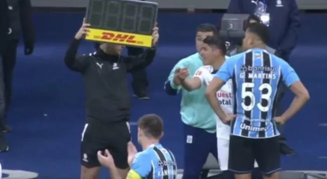 El blooper en el Alianza Lima vs. Gremio. El blooper en el Alianza Lima vs. Gremio.