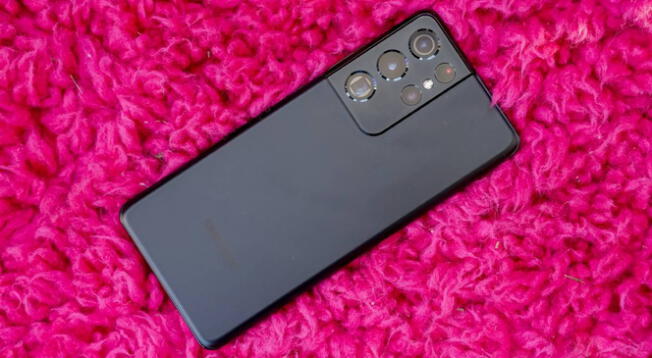 Este es el Galaxy S21 Ultra, uno de los teléfonos más potentes de Samsung, cuyo precio ha bajado demasiado. Este es el Galaxy S21 Ultra, uno de los teléfonos más potentes de Samsung, cuyo precio ha bajado demasiado.