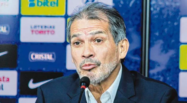 Franco Navarro le respondió a Universitario.