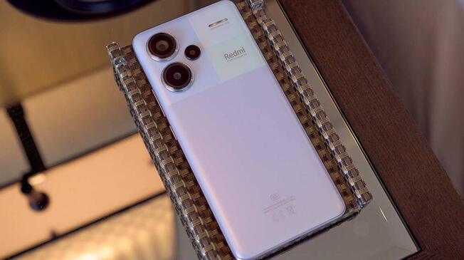 El Redmi Note 13 Pro+ 5G de Xiaomi es uno de los teléfonos de gama alta más potentes y baratos que puedes comprar. El Redmi Note 13 Pro+ 5G de Xiaomi es uno de los teléfonos de gama alta más potentes y baratos que puedes comprar.
