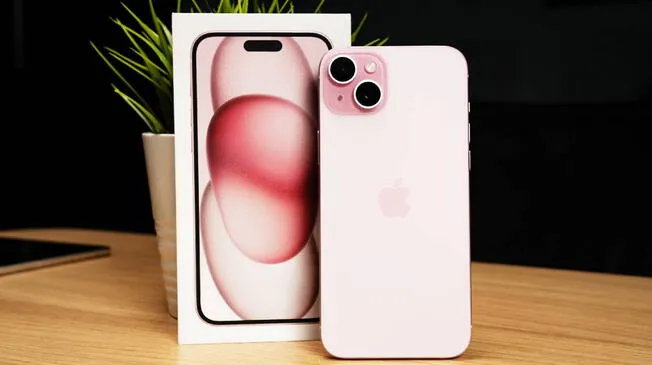 El iPhone 15 fue el teléfono más vendido del 2024 y este año su precio ha bajado demasiado.