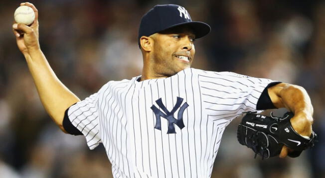 El panameño Mariano Rivera sufrió una lesión durante el Juego de Veteranos de los Yankees. El panameño Mariano Rivera sufrió una lesión durante el Juego de Veteranos de los Yankees.