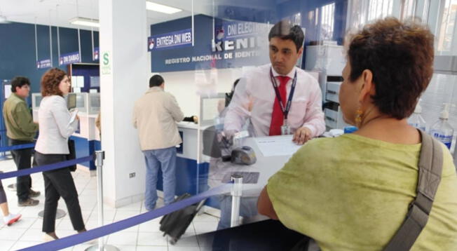 Agencias de Reniec extenderán sus horarios en Lima para trámites Agencias de Reniec extenderán sus horarios en Lima para trámites