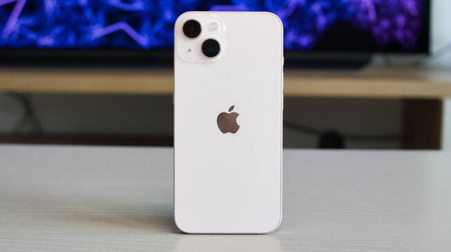 El iPhone 13 es uno de los mejores teléfonos de Apple y actualmente su precio ha bajado tanto que cuesta un sencillo.