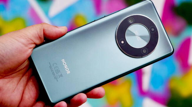 El Honor Magic 6 Lite es uno de los teléfonos más resistentes, potentes y baratos para este 2025. El Honor Magic 6 Lite es uno de los teléfonos más resistentes, potentes y baratos para este 2025.