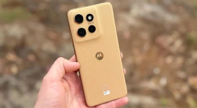 Teléfono Motorola de gama media que se recomienda comprar en el 2025. Teléfono Motorola de gama media que se recomienda comprar en el 2025.