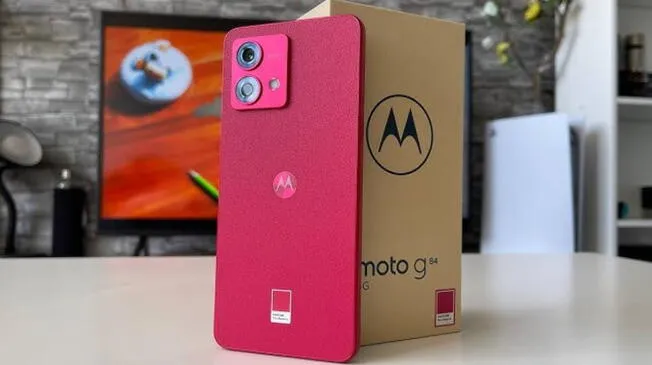 El Motorola G84 5G es uno de los mejores gama media que supera a cualquier teléfono de Samsung y Apple.