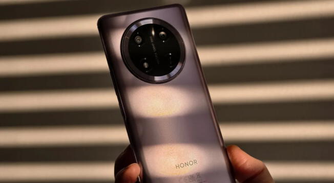 Se recomienda comprar este Honor por su rendimiento y extensa duración de batería.