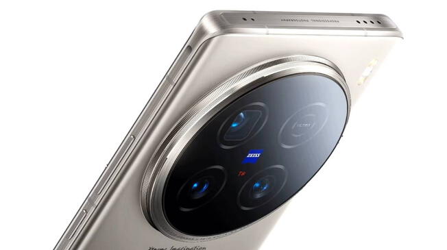 El Vivo X200 Ultra supera en potencia y cámaras al iPhone 16 Pro Max y al Galaxy S25 Ultra de Samsung.