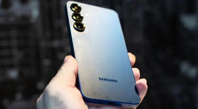Samsung nos ha dado en la yema del gusto con este potente celular.