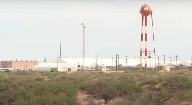 Este es el nuevo centro de detención de extranjeros en base militar en Texas.