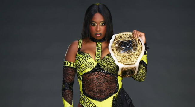 Naomi anunció su embarazo junto a su actual pareja Jimmy Uso