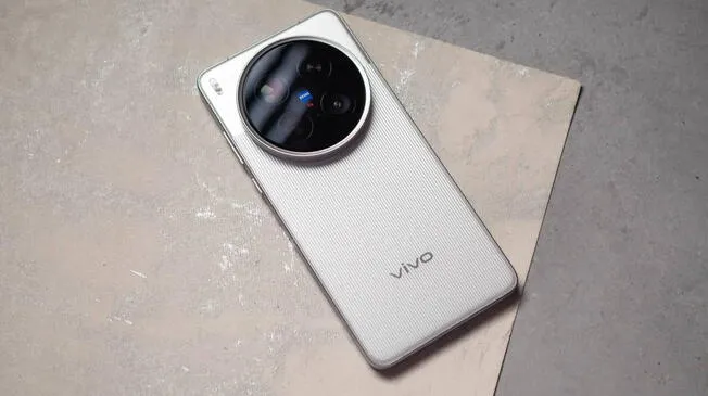 El Vivo X200 Ultra es el teléfono que figura en el TOP3 de los smartphones más potentes en procesador y cámara del mundo. El Vivo X200 Ultra es el teléfono que figura en el TOP3 de los smartphones más potentes en procesador y cámara del mundo.