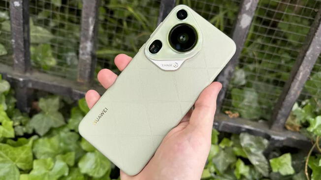 Este es el Huawei Pura 70 Ultra, uno de los teléfonos con las mejores cámaras del mundo y supera al Samsung Galaxy S25 Ultra.