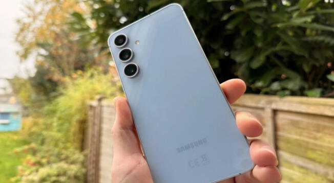 Este celular ha demostrado ser uno de los más competentes en su rango de precio. Este celular ha demostrado ser uno de los más competentes en su rango de precio.