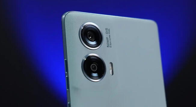 Especificaciones de uno de los teléfonos más potentes de Motorola. Especificaciones de uno de los teléfonos más potentes de Motorola.