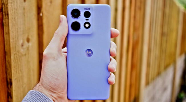 Celular Motorola supera al iPhone en batería, rendimiento y más. Celular Motorola supera al iPhone en batería, rendimiento y más.