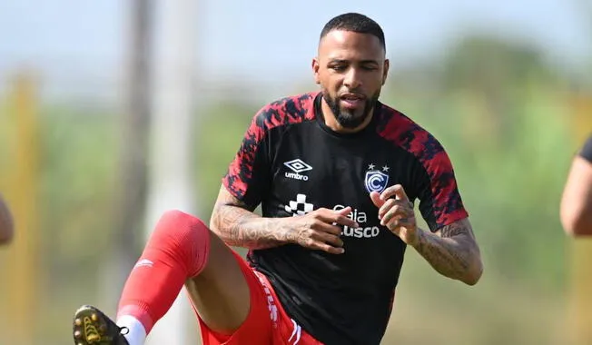 Alexi Gómez podría fichar por Alianza Universidad de Huánuco/Foto: X   