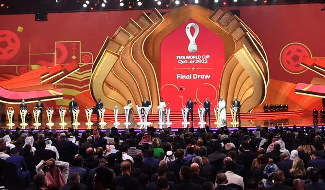 FIFA podría tener un sorteo para definir a los clasificados a octavos del Mundial Qatar 2022. Foto: EFE.   