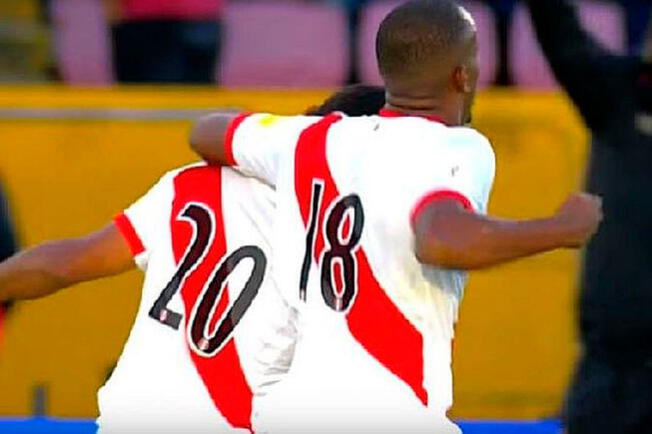 Postal entre Edison Flores y André Carrillo en las Eliminatorias Rusia 2018. Postal entre Edison Flores y André Carrillo en las Eliminatorias Rusia 2018.