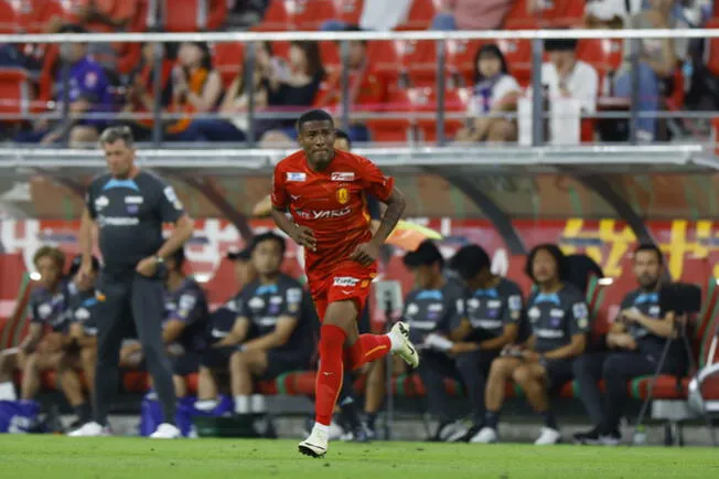 José Carabalí jugó solamente dos minutos en un partido de Copa del Emperador con Nagoya Grampus. Foto: Nagoya Grampus   