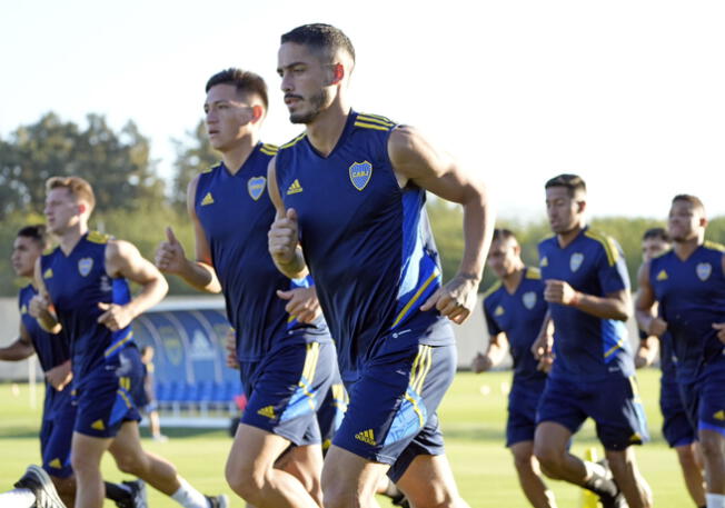 Boca Juniors cumplió una nueva jornada de entrenamiento.   