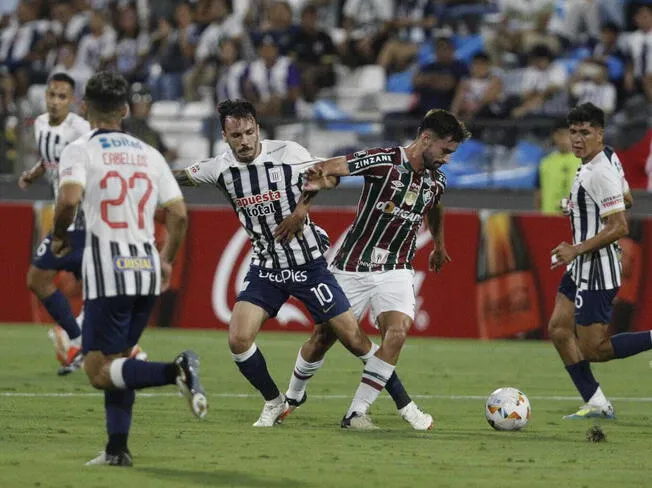 Fluminense empató 1-1 contra Alianza Lima. Fluminense empató 1-1 contra Alianza Lima.