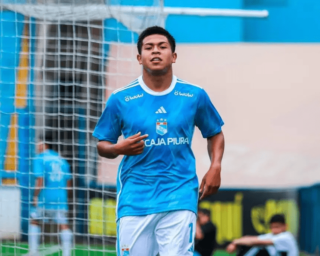 Thiago Salinas podría viajar a Argentina para fichar por Gimnasia y Esgrima/Foto: X   