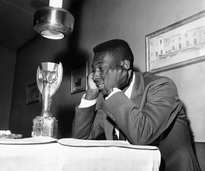 Pelé en sus primeros años como futbolista.   