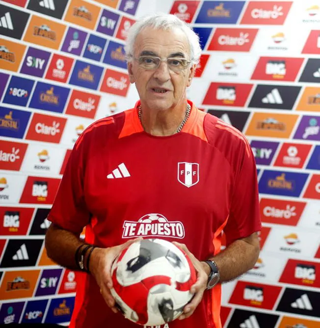 Jorge Fossati inicia una nueva era de la selección peruana. Foto: Carlos Contreras Merino - GLR.   