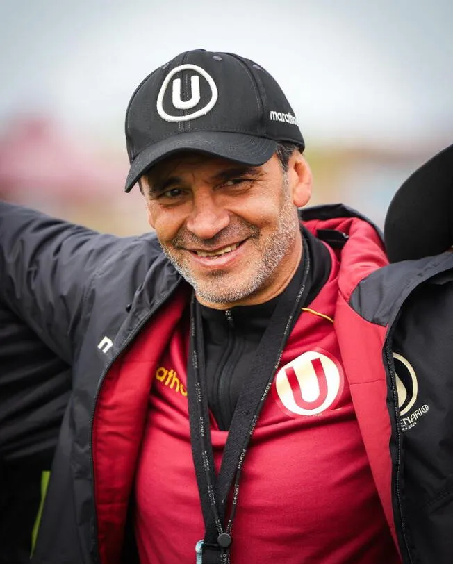 Fabián Bustos viene planificando con la dirección deportiva la pretemporada de Universitario. Foto: Universitario de Deportes   