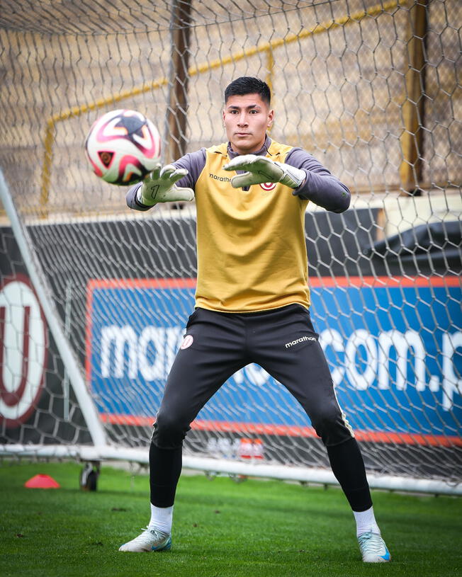 Jean Ferrari espera que Diego Romero se quede en Universitario para el 2025. Foto: Universitario de Deportes   