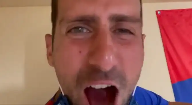 La emoción desbordada de Djokovic por el oro olímpico de Milica La emoción desbordada de Djokovic por el oro olímpico de Milica