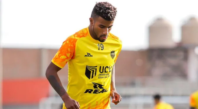 Carlos Ascues tras su arribo a César Vallejo: "Estoy feliz de estar en un  equipo grande"