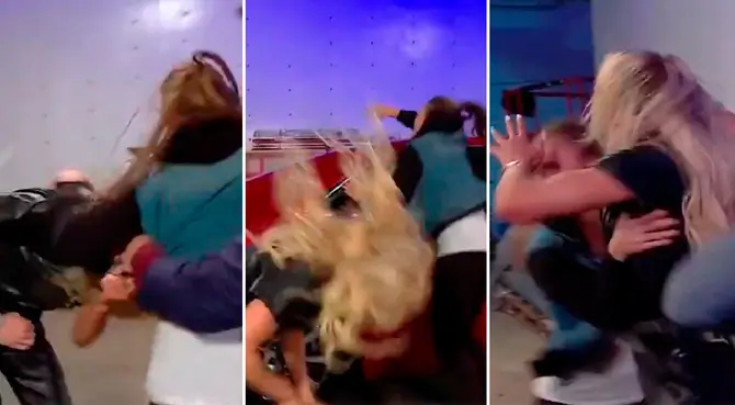 Charlotte Flair y Ronda Rousey se enfrentaron previo a Wrestlemania 38 Charlotte Flair y Ronda Rousey se enfrentaron previo a Wrestlemania 38