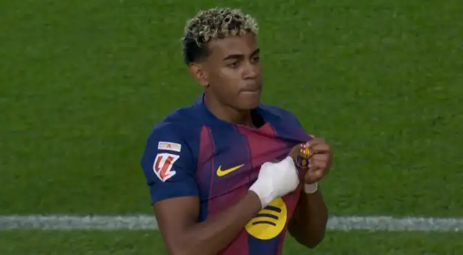 Gol de Lamine Yamal para el 1-0 de Barcelona sobre Elche.