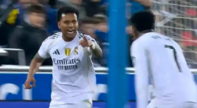 Gol de Rodrygo para el 2-1 de Real Madrid ante Alavés.